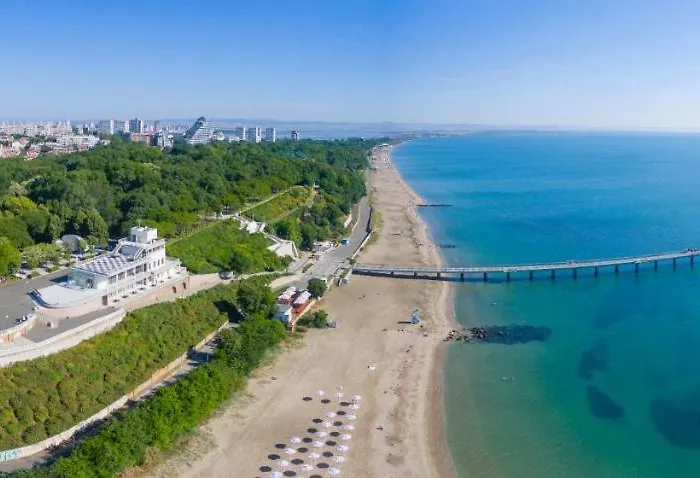 Martini アパート ブルガス